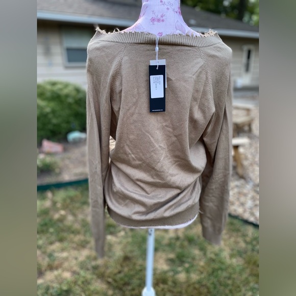 Minnie Rose 7GG Cashmere Frayed Edge Cropped Vneck sweater (read description) - Picture 9 of 15